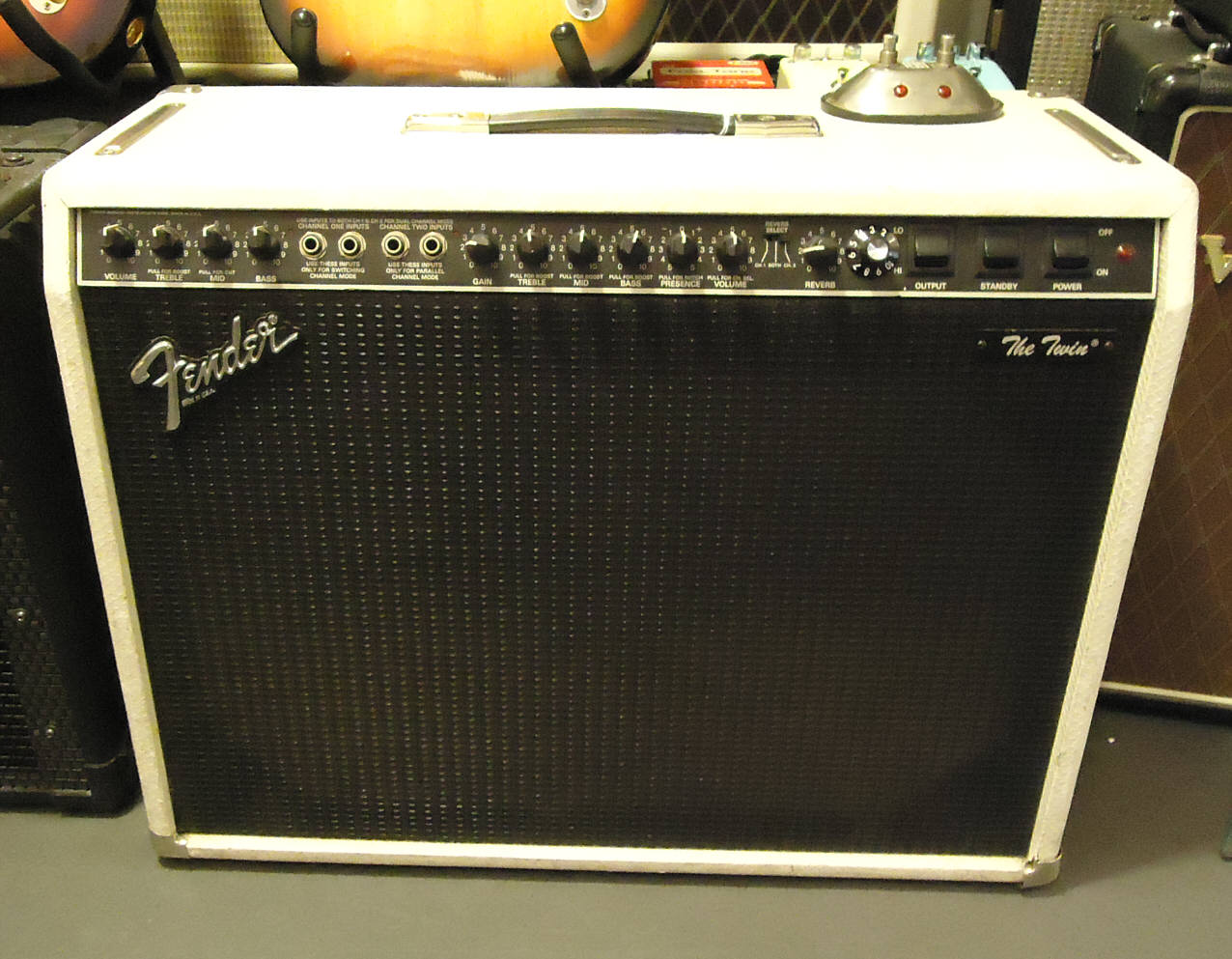 Fender The Twin white tolex.jpg